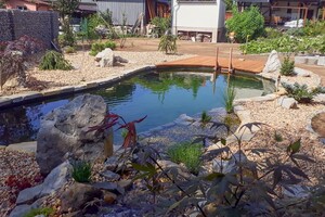 přírodní koupací jezírko