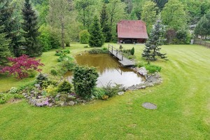 přírodní jezírko