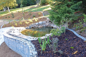 přírodní koupací jezírko