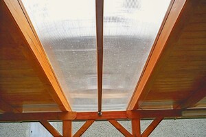 pergola s polykarbonátovým prosklením